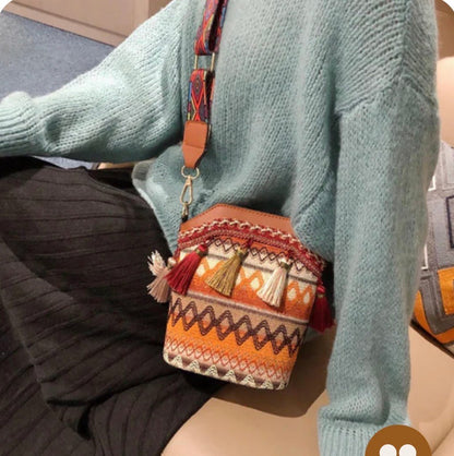 Handmade Native American Handbags🧵