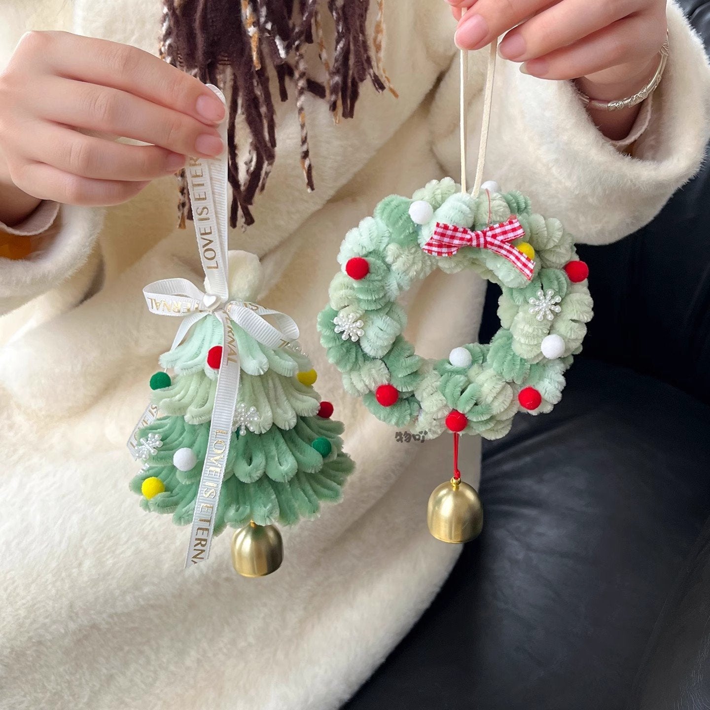 DIY Twist-Tie Christmas Tree & Wreath Kit - Handmake Your Cozy Holiday Magic