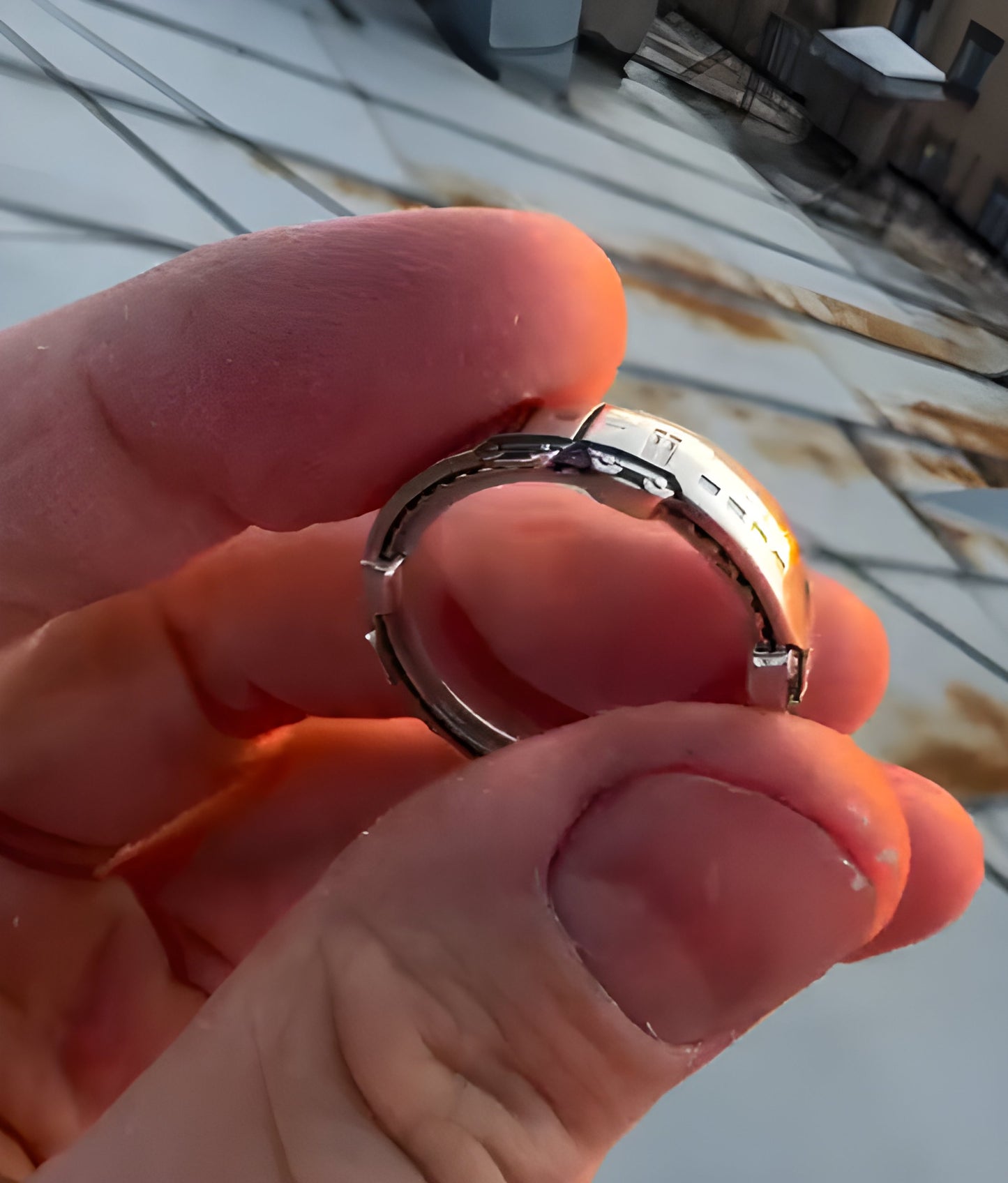 ✨Spinning Subway Train Ring