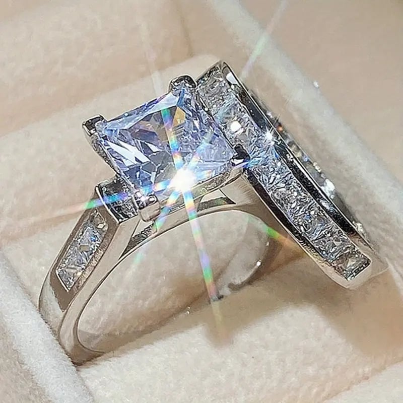🔥✨2-Piece Set Fashion Sparkling Cubic Zirconia Rings
