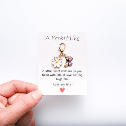✨Crafted by Hand-10 Sets Hug Favors(🦋Butterfly, Ladybird, Flower, Bee)