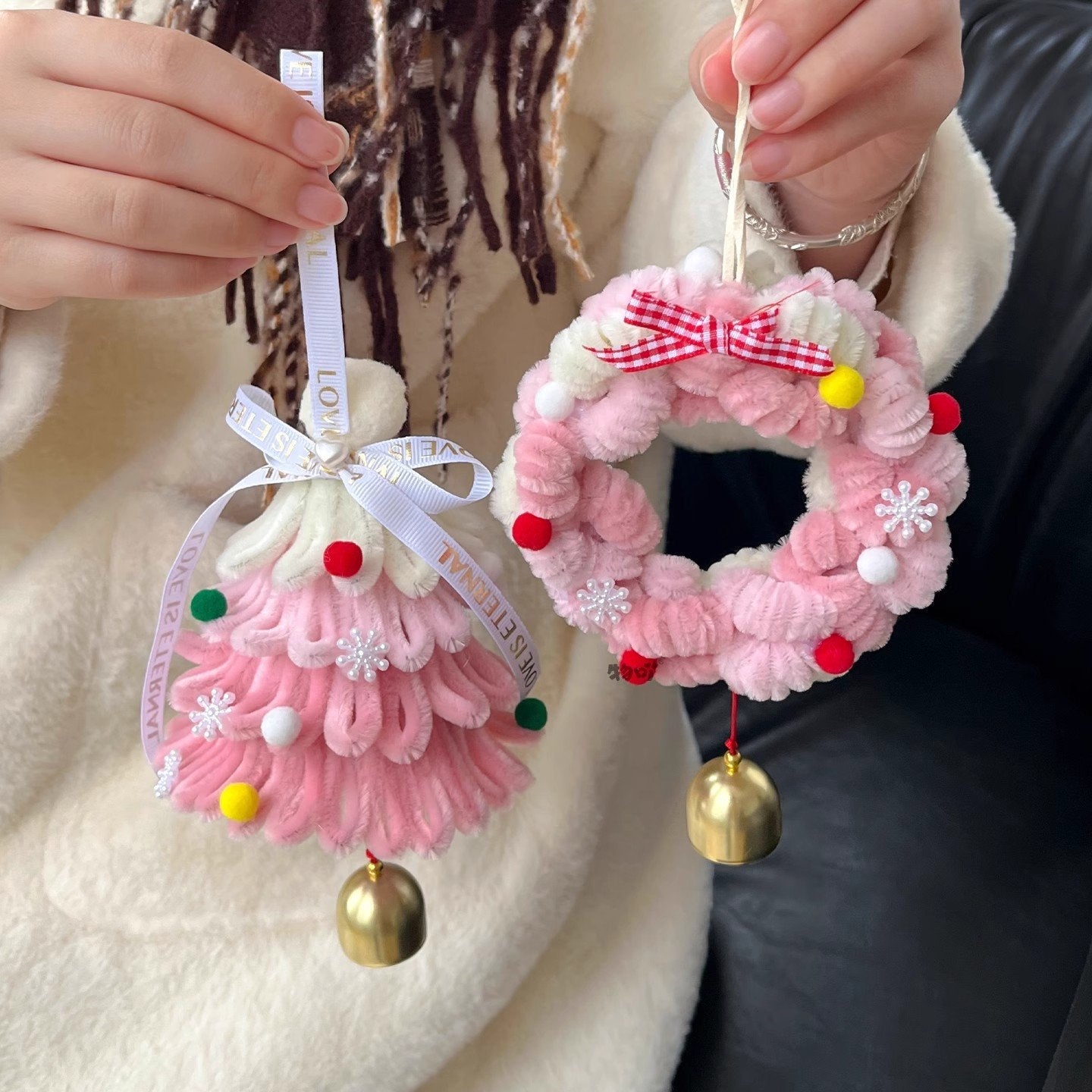 DIY Twist-Tie Christmas Tree & Wreath Kit - Handmake Your Cozy Holiday Magic
