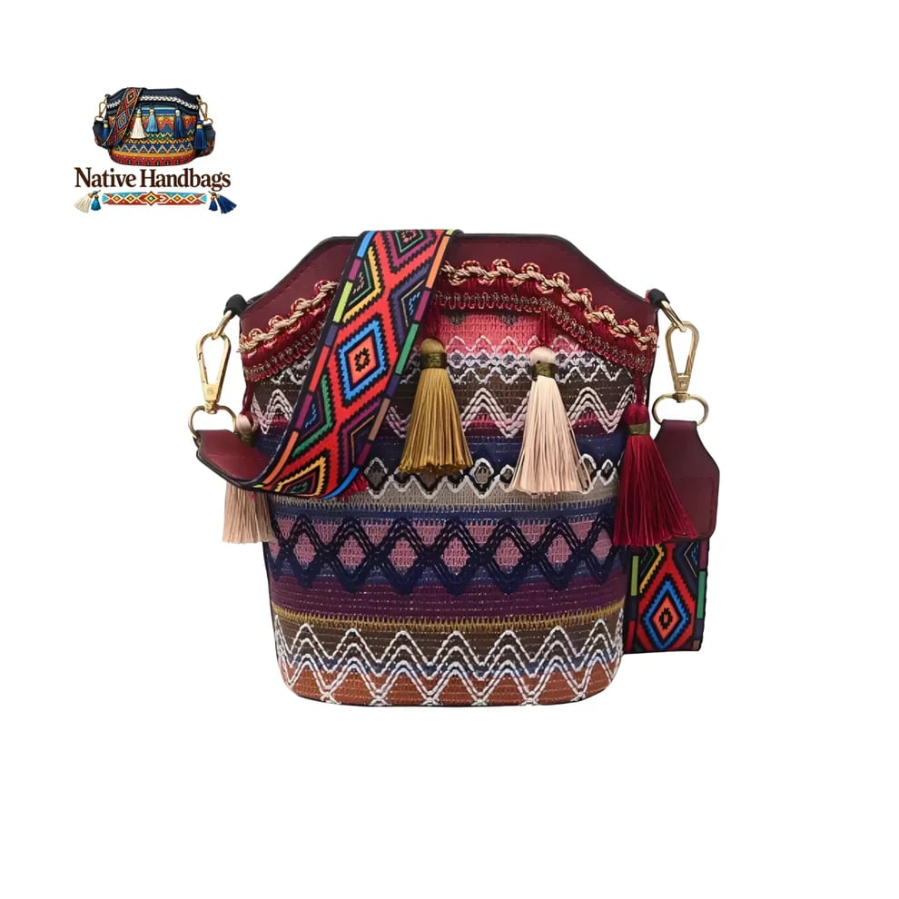 Handmade Native American Handbags🧵