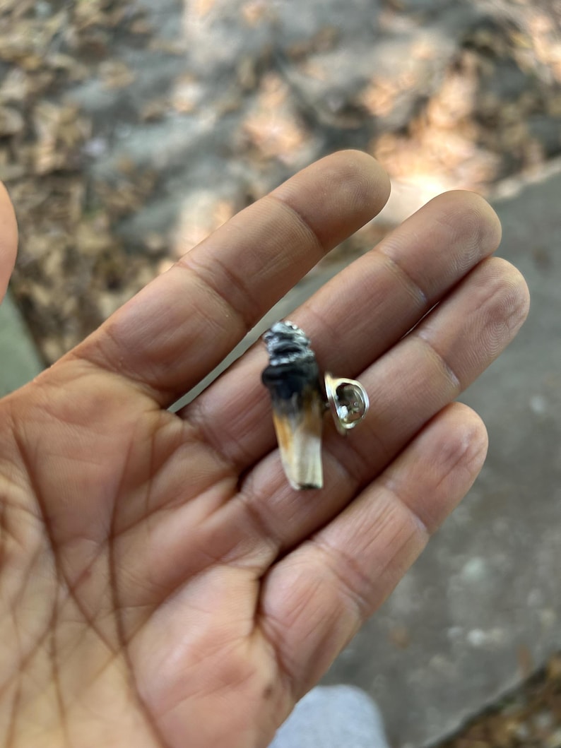 🚬 Burned Cigarette Butt Brooch