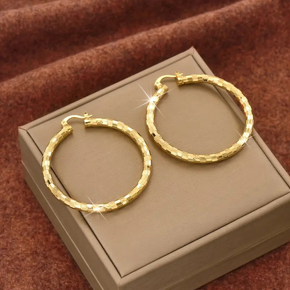 🎉 BUY 1 GET 1 FREE 🎁 Women's Minimalist Textured Hoop Earrings – Diamond-Cut, Snap Closure, Everyday Glow ✨